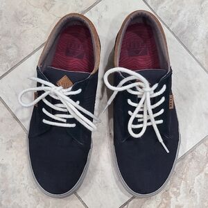 Reef Men's Black and Tan Sneakers
